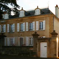 Facade du domaine Albert Grivault