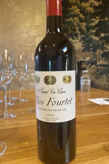 Découvrez l'excellence des grands crus de Saint-Émilion avec U'wine au Château Clos Fourtet.