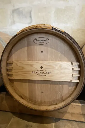 Chateau Beauregard : Domaine viticole à Pomerol