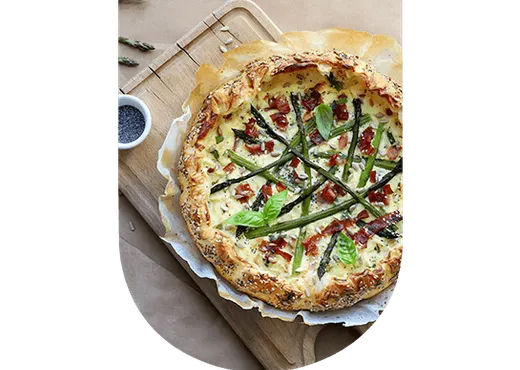 Tourte aux épinards et à la ricotta et vin rouge